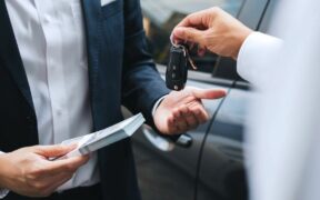 31_-Leasing-or-Buying-Whats-the-Smarter-Choice-for-Indian-Drivers