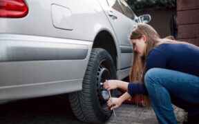 40_-Tire-Troubles_-6-Tips-to-Tackle-Flats-with-Ease