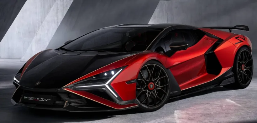 Lamborghini Revuelto SV
